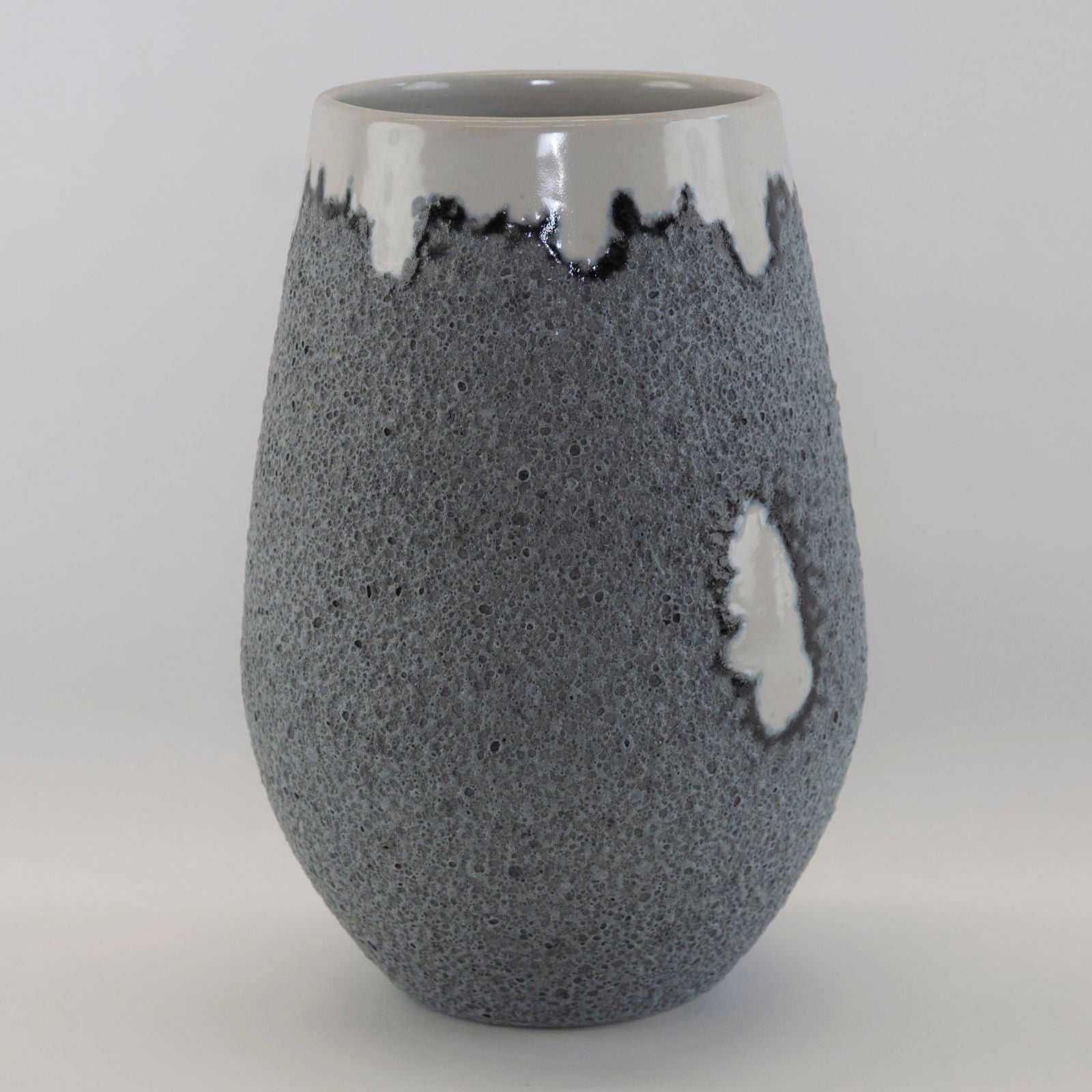 Everest Series Ceramic Vases and Pots - vases 04 27cm H x 18cm W BUBULAND HOME