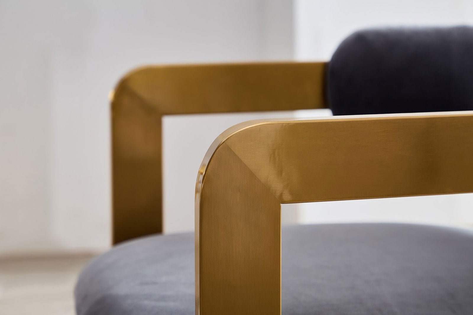 Amelia Brass & Velvet Dining Chair - dining chair Brass BUBULAND HOME