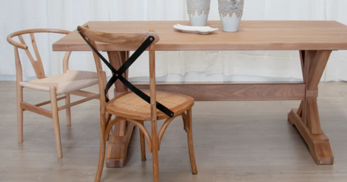 7 Reasons Why You Should Choose a Solid Wood Dining Table